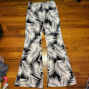 Patterned flared pants